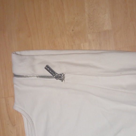 Woman's "Micheal Korrs" short-sleeved sweater - Picture 4 of 11